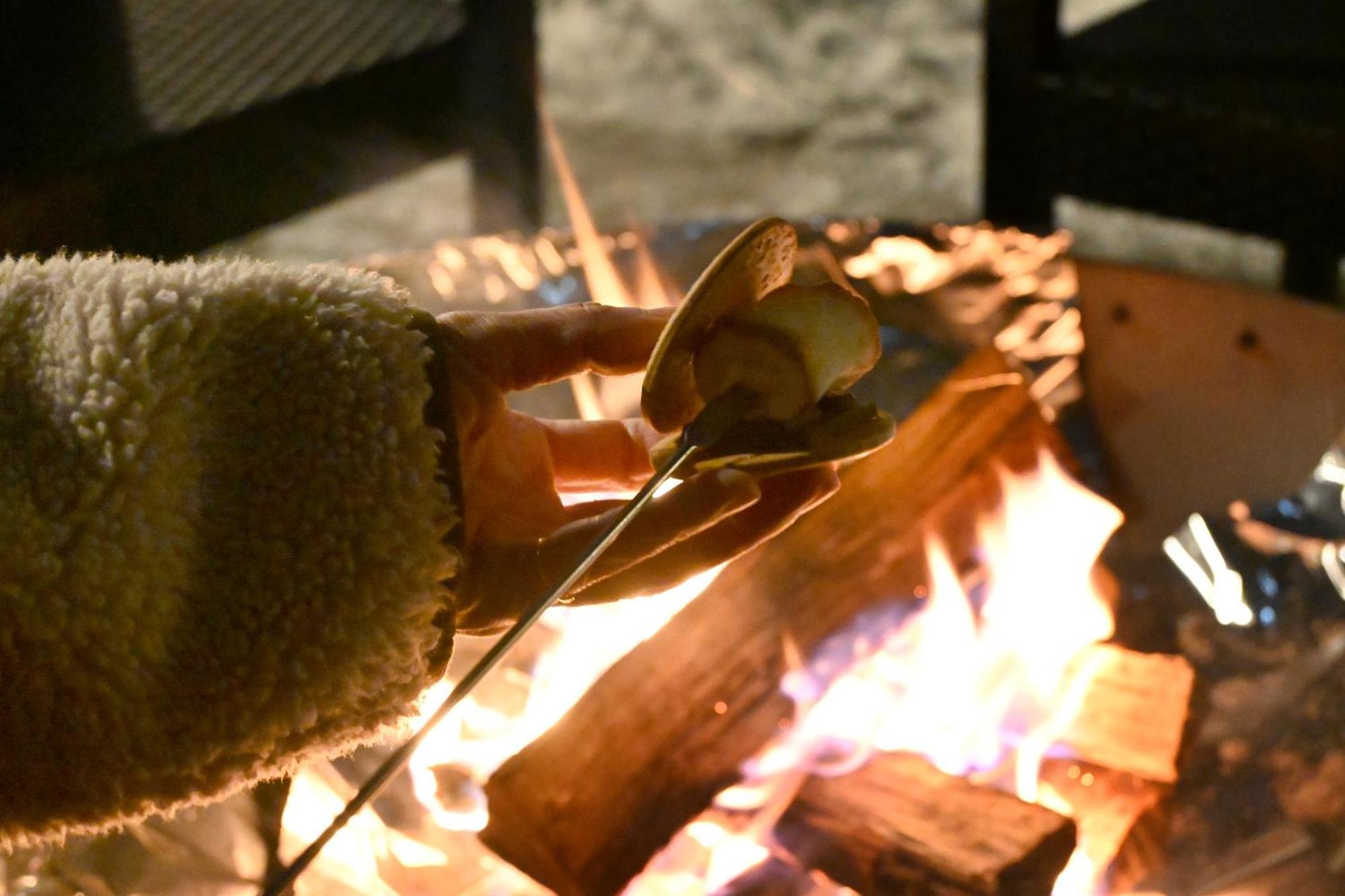 Fuji Fumoto Forest Hotspring ふもとの森温泉 Fujikawaguchiko Buitenkant foto